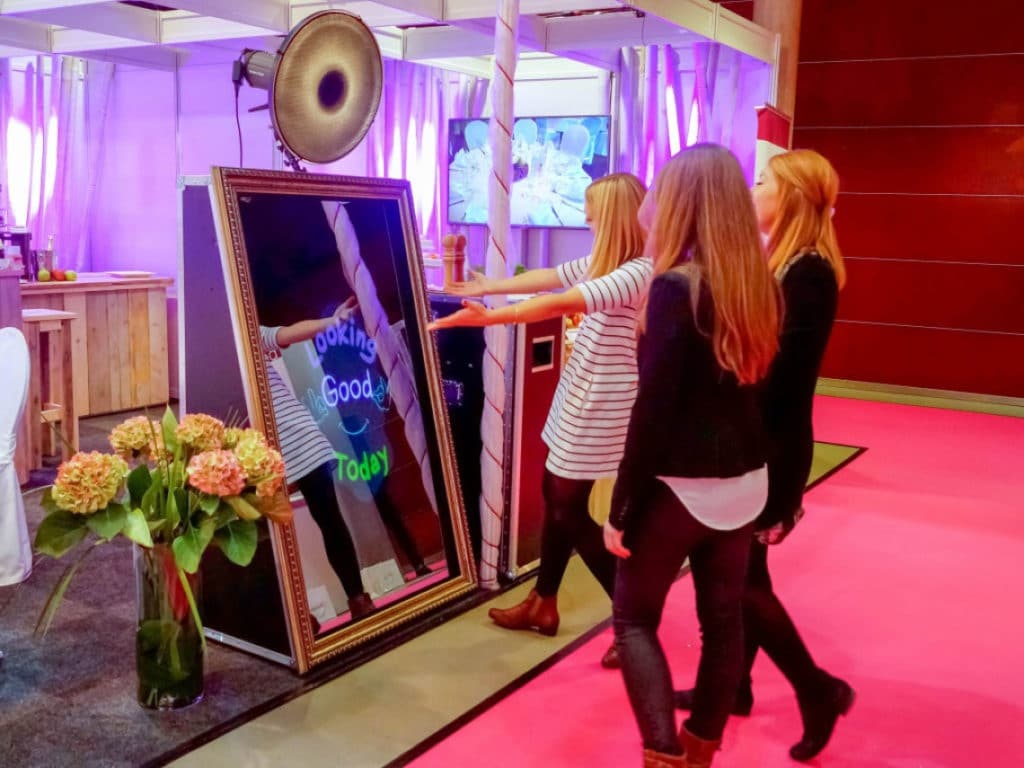 Photomaton Miroir magique Lyon - La Fée Soirée