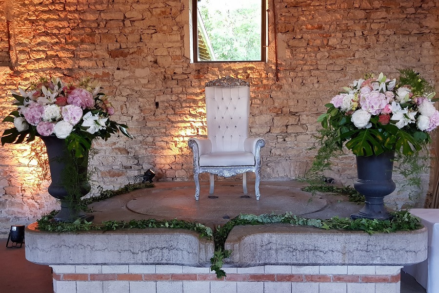 Fauteuil L St Trys Organisation mariage Lyon - La Fée Soirée